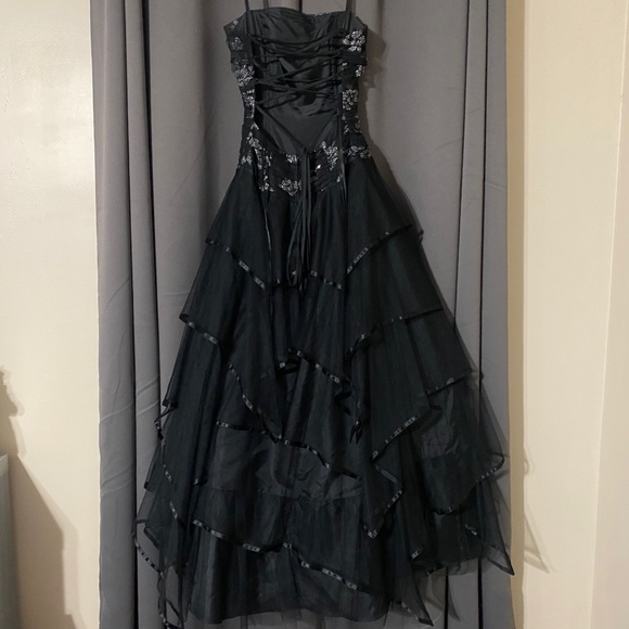 Size 3 Blondie Nites Dress - Picture 4 of 6